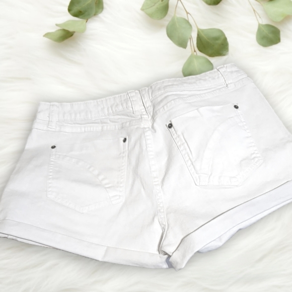 ELLE Womens White Denim Mid-Rise Shorts - Cuffed Hem - size 14 - Picture 5 of 8